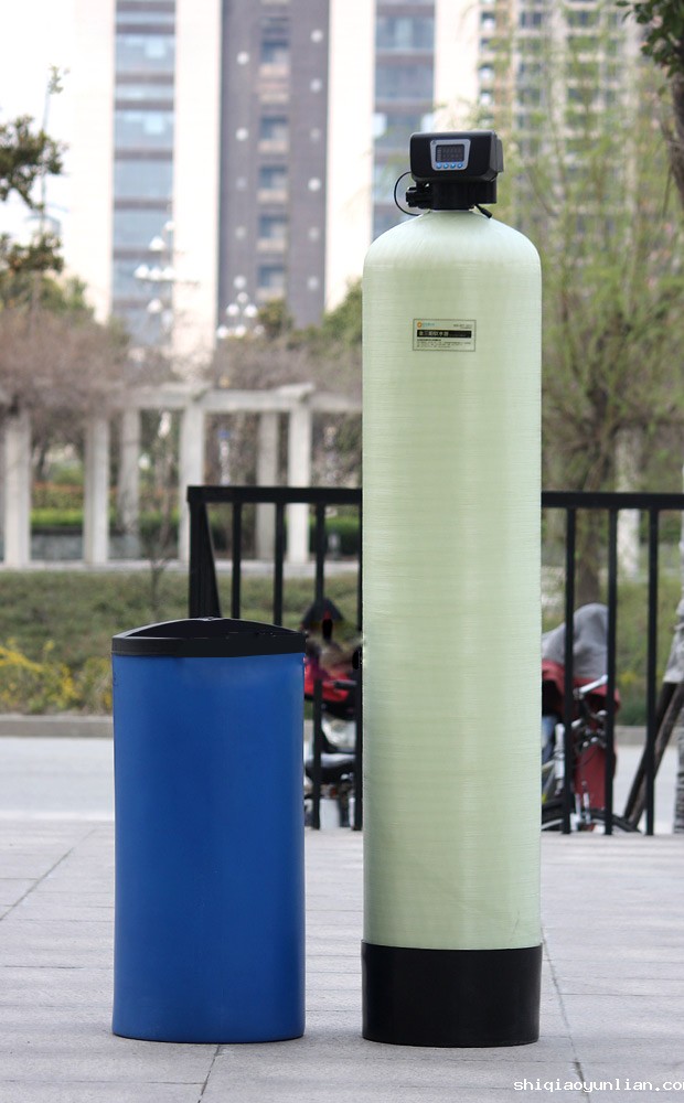 数显多路阀全自动软水器(软化水设备) 数显多路阀全自动软水器(软化水设备)